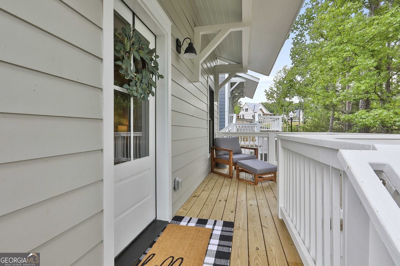 3042 State St - Photo 4 of 41