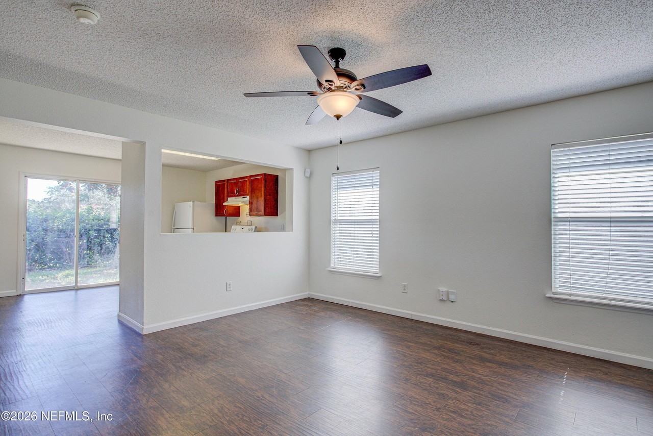 930 Wynfield Cir #1 - Photo 4 of 31