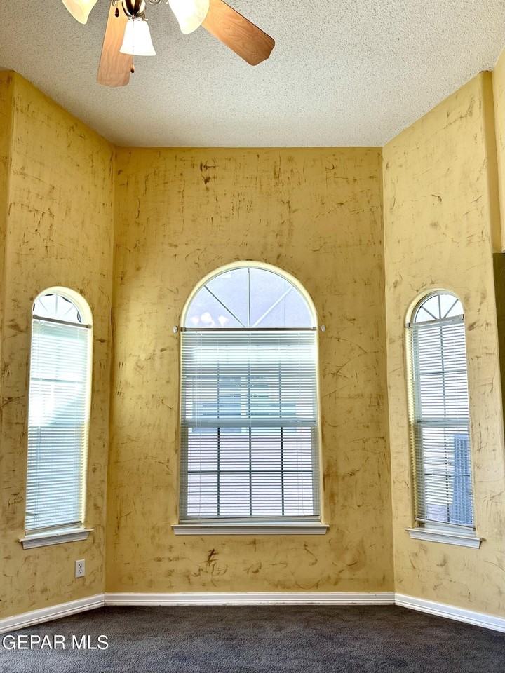 12374 Paseo Lindo Dr - Photo 6 of 35