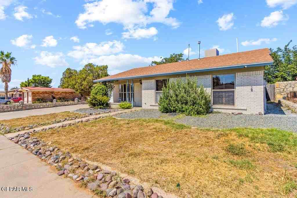 10325 Cardigan Dr - Photo 2 of 35