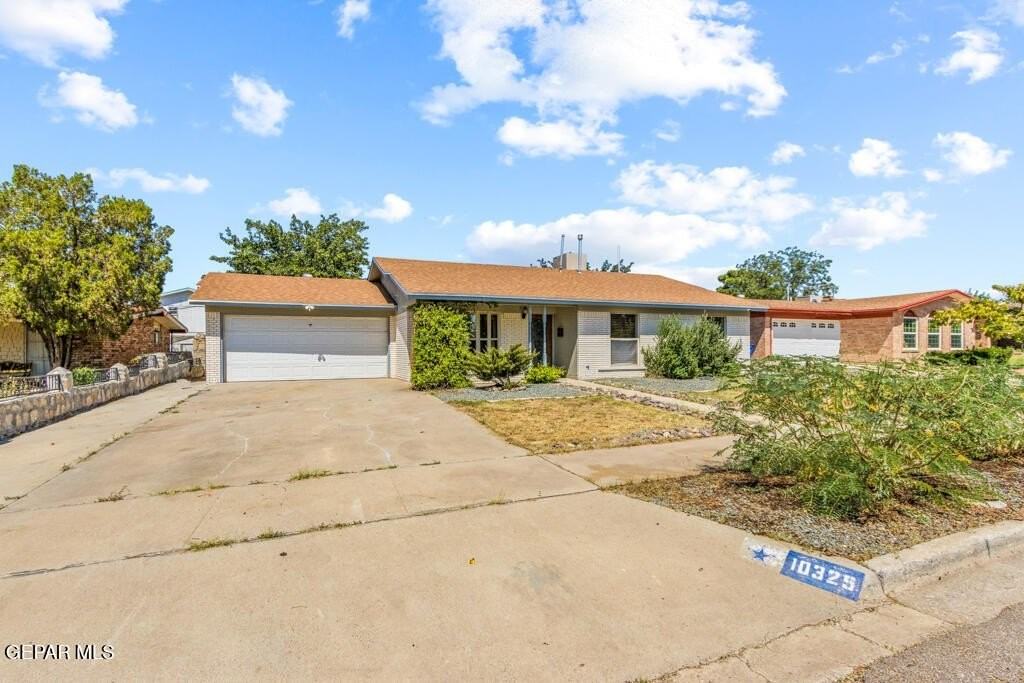 10325 Cardigan Dr - Photo 4 of 35