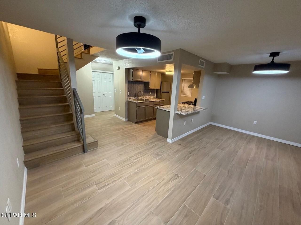 3585 Waterspring Ln - Photo 7 of 33