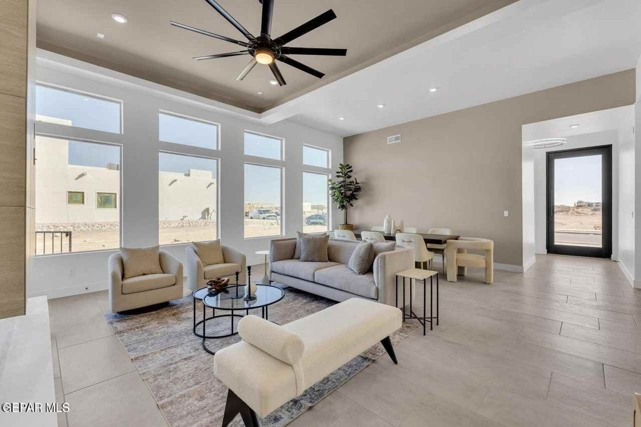 12741 Presistence Ave - Photo 6 of 38