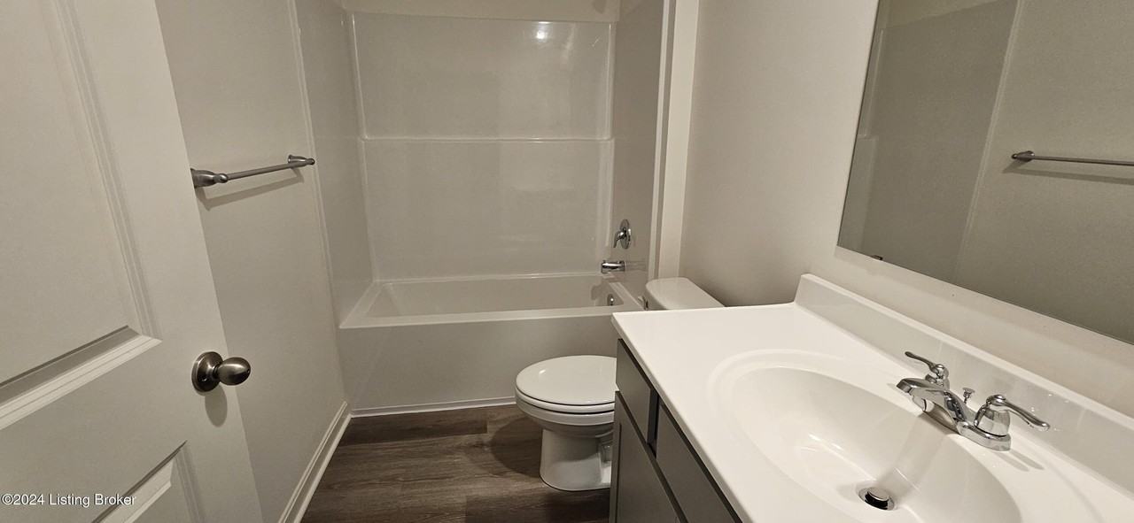 1557 Robin Rd - Photo 5 of 18