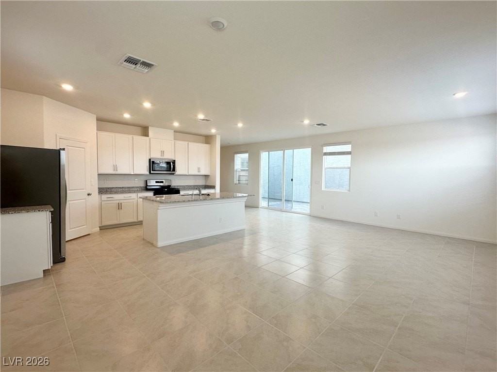 9140 Nostrand Ave - Photo 4 of 20