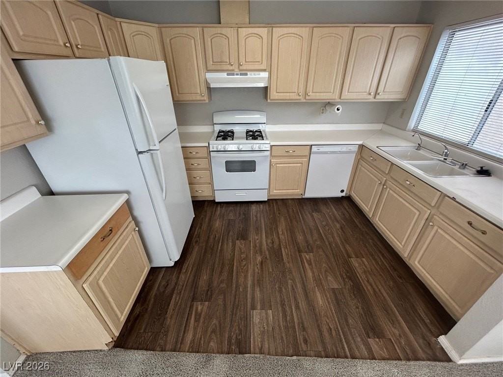 5855 Natures Dr - Photo 4 of 30