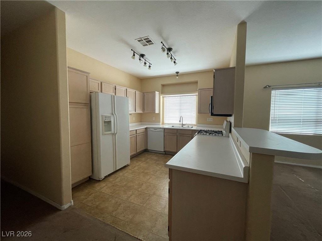 6800 Indian Chief Dr #203 - Photo 7 of 22