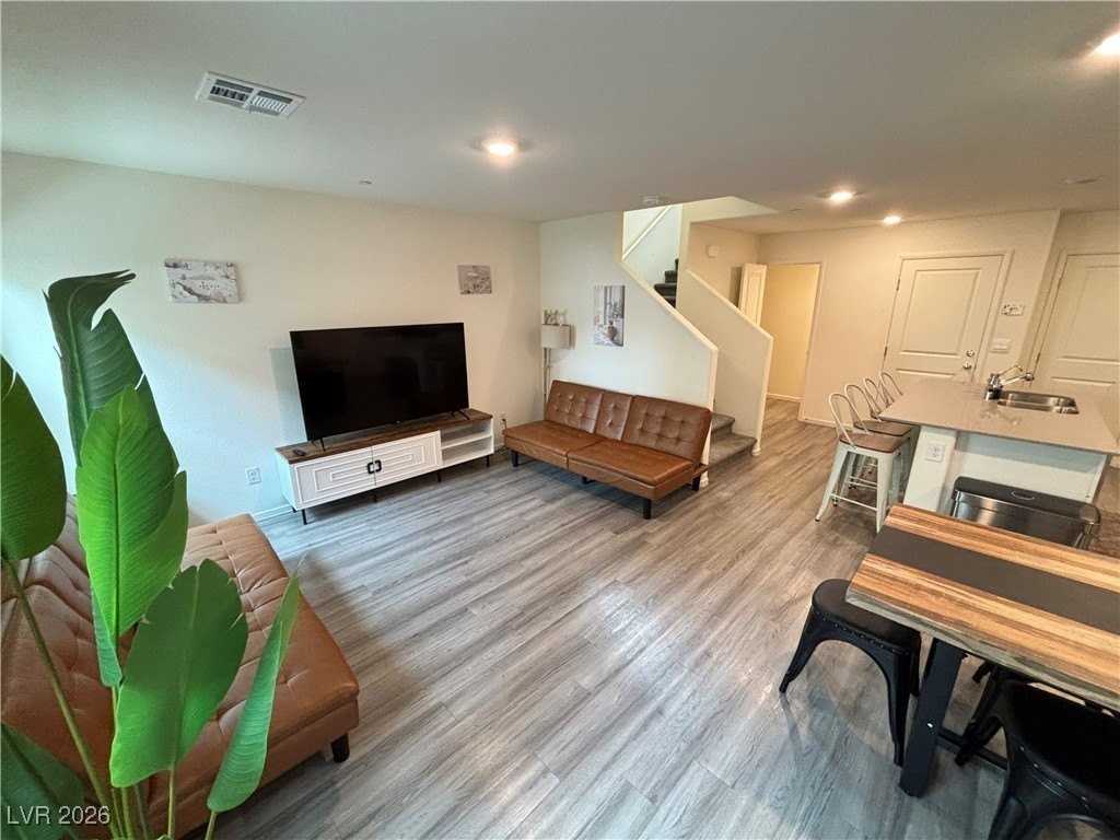 4852 Wine Ridge Ave - Photo 3 of 37