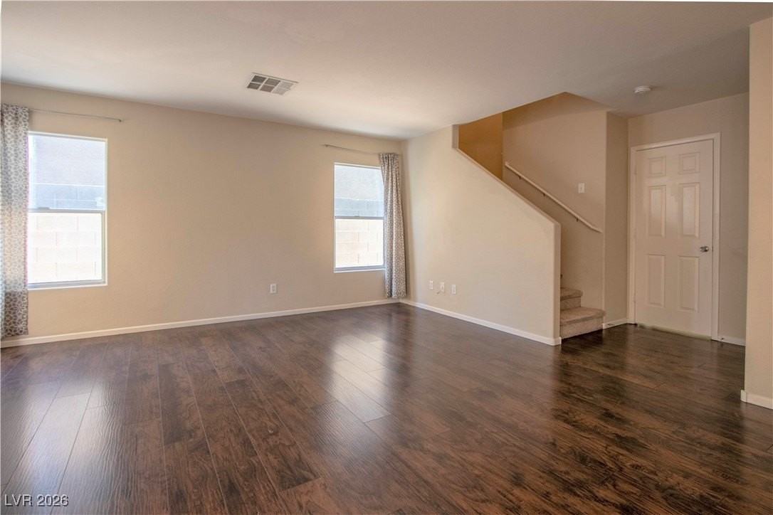 1139 Orchard View St - Photo 4 of 25