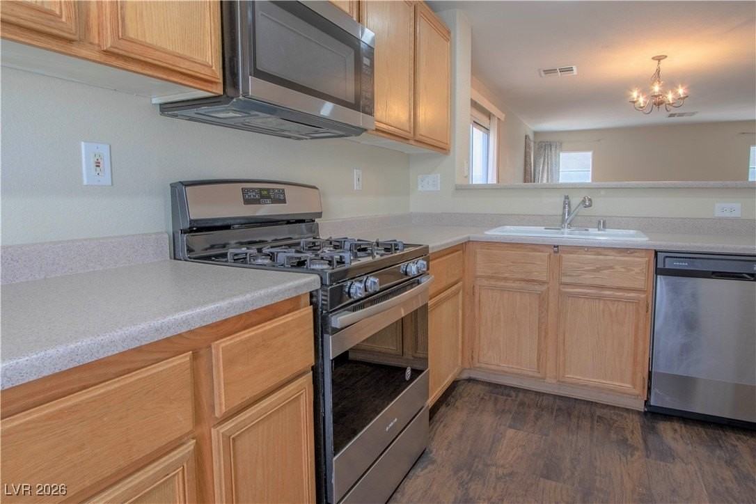 1139 Orchard View St - Photo 7 of 25