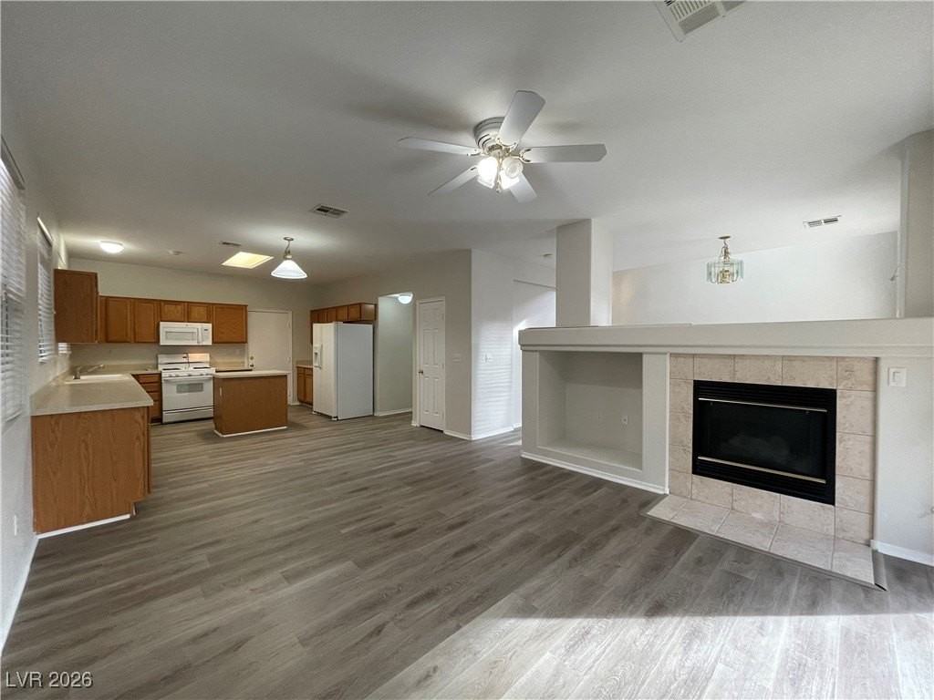 10617 Englewood Cliffs Ave - Photo 2 of 28