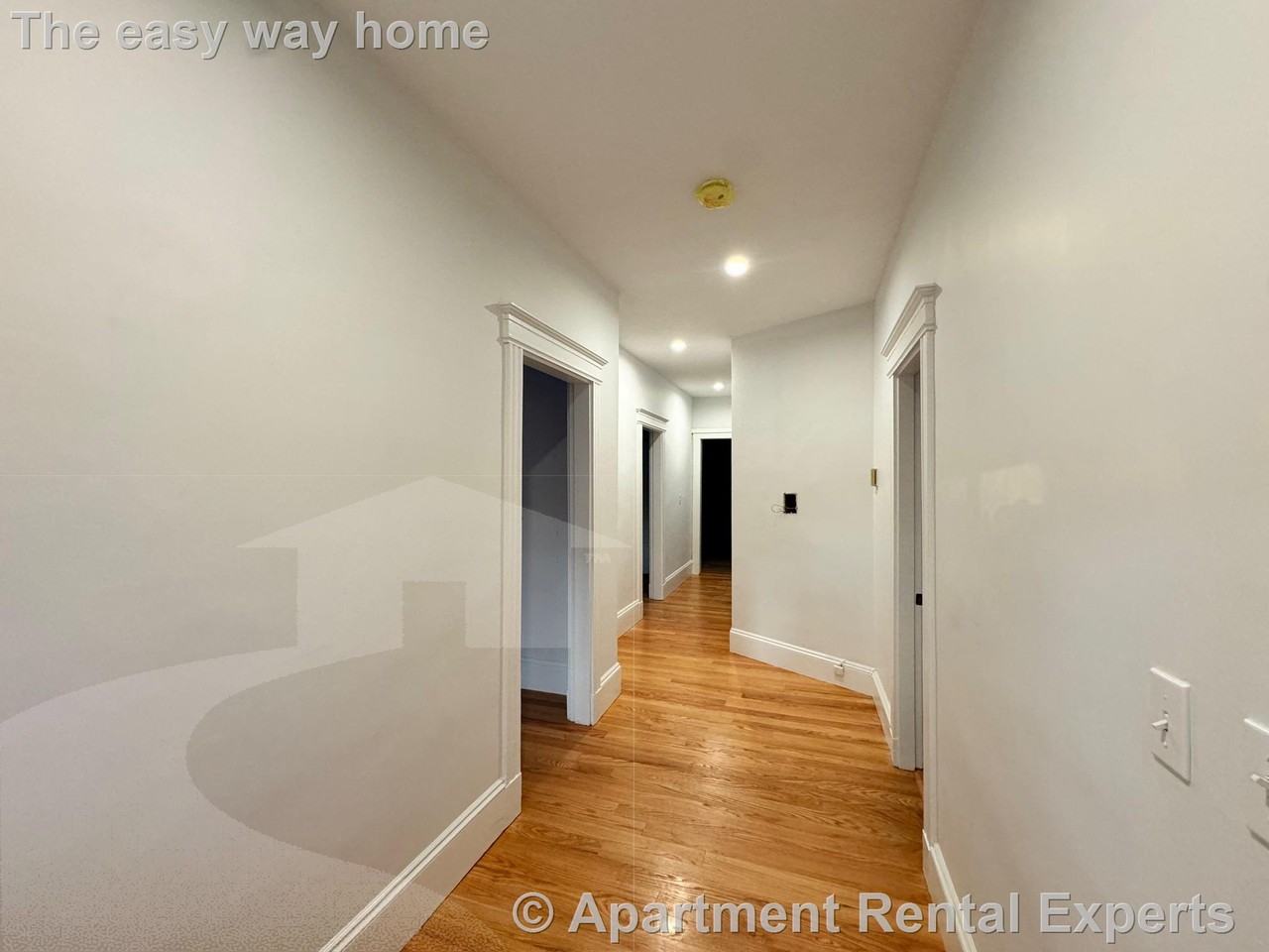 136 Sharon St #2 - Photo 3 of 17