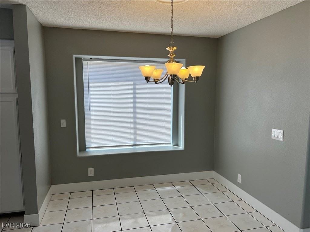 5335 Hollow Brook Ave - Photo 4 of 14