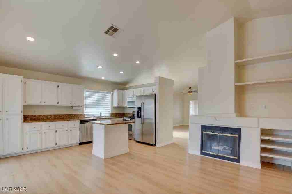 2300 Steinke Ln - Photo 6 of 15