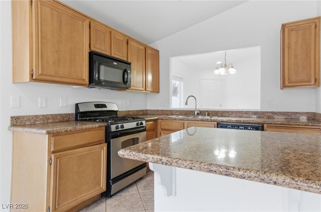 6670 Cinnabar Coast Ln - Photo 3 of 24