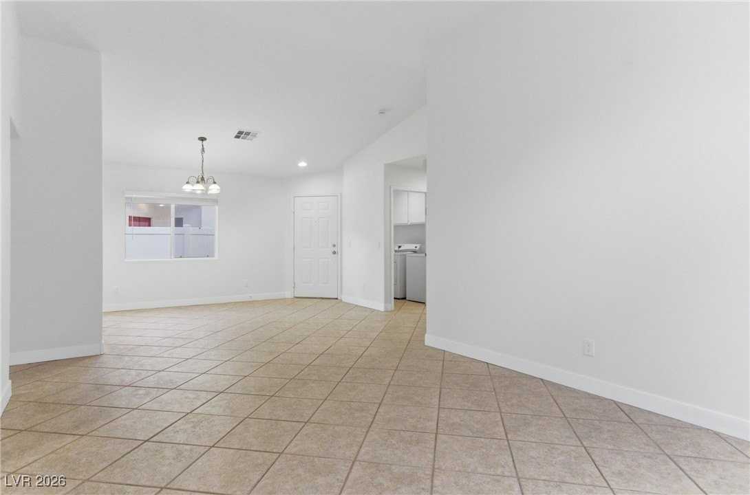 6670 Cinnabar Coast Ln - Photo 7 of 24