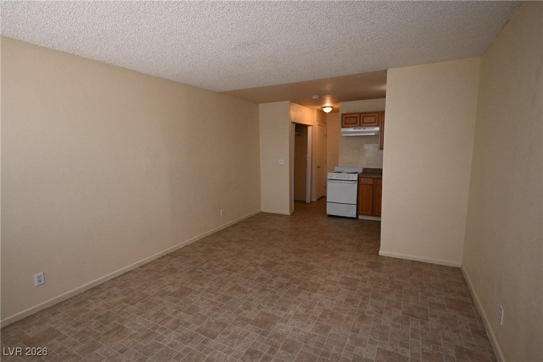 3021 E Carey Ave #1 - Photo 3 of 8