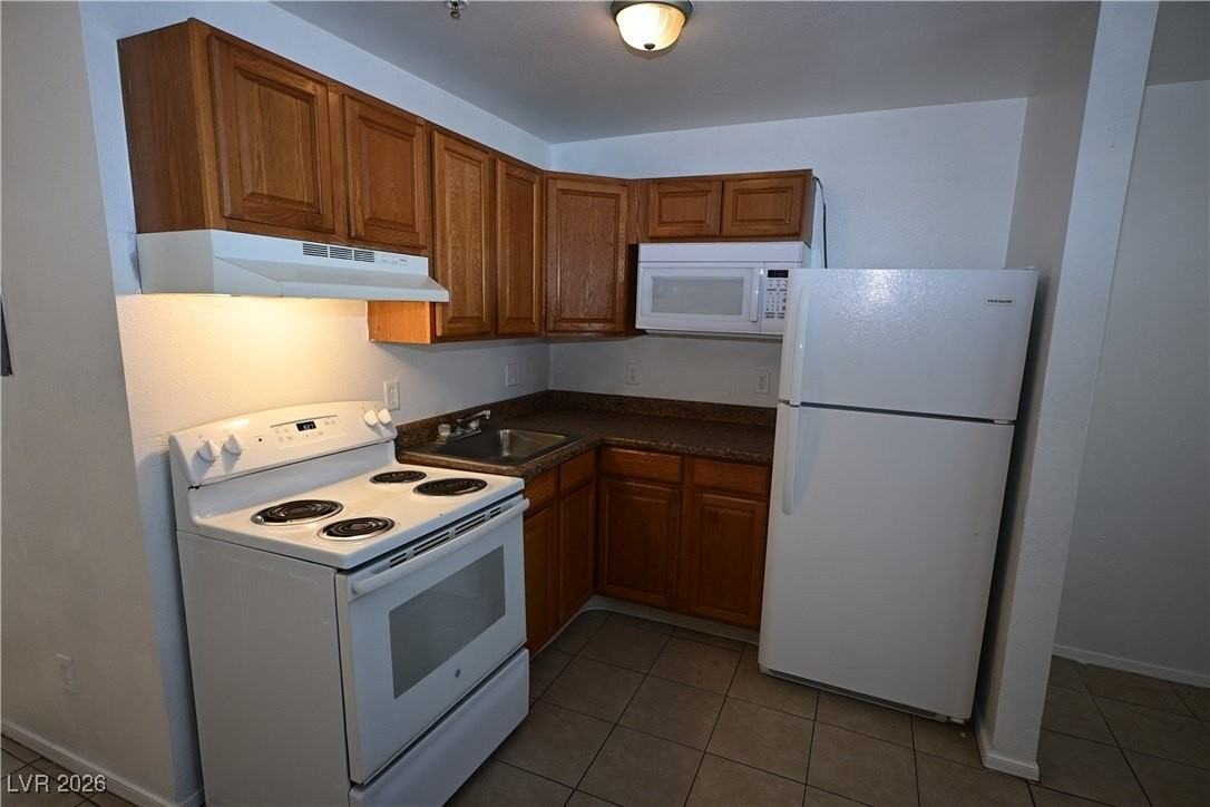 3017 E Carey Ave #4 - Photo 5 of 12