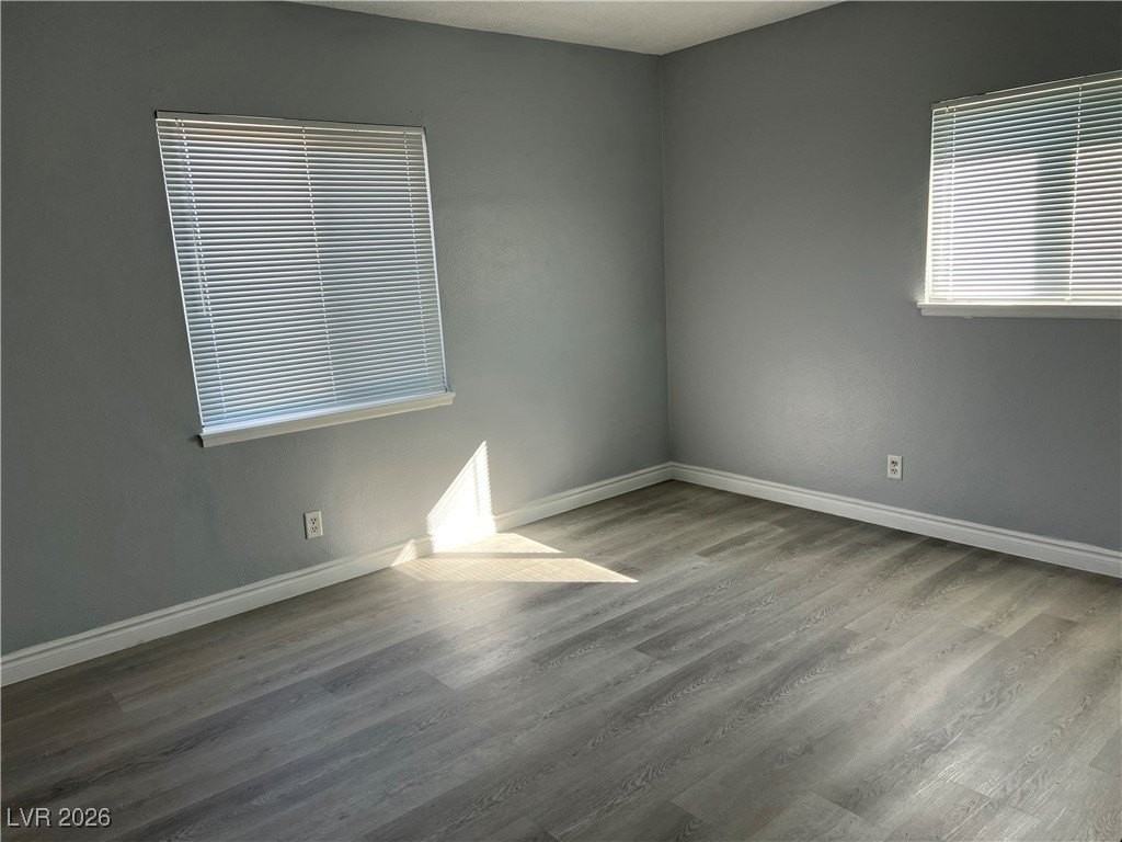 381 Wisteria Ave - Photo 7 of 14