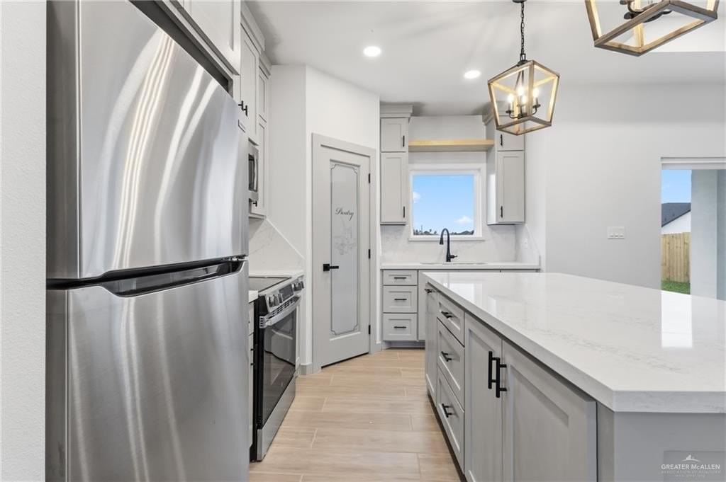 2352 Dorcas Circle - Photo 6 of 17