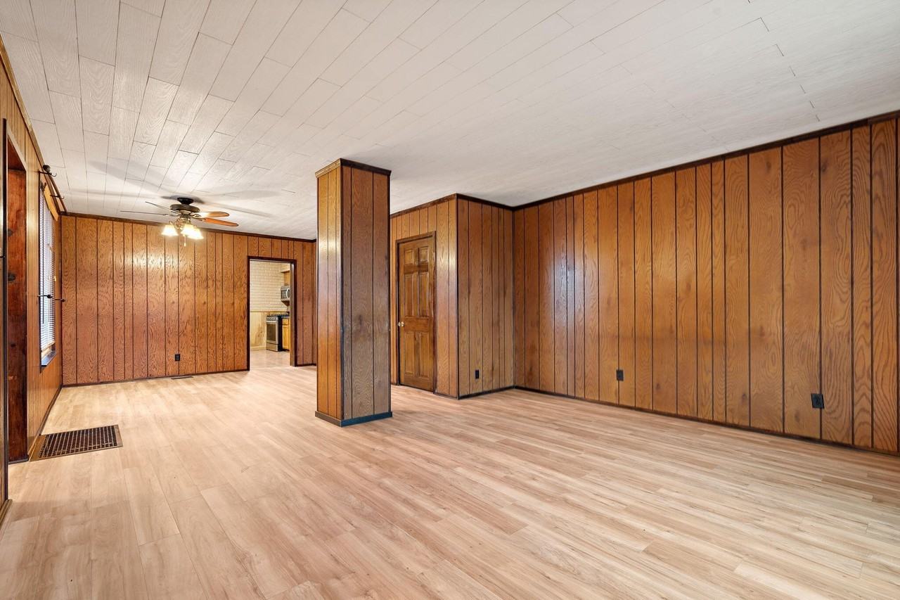 1601 Central Ave - Photo 2 of 19