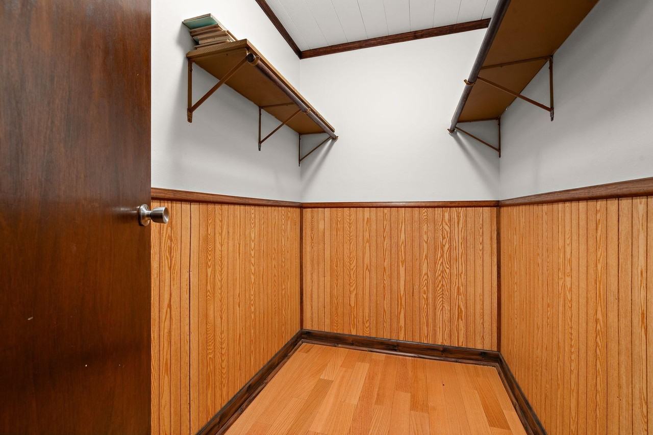 1601 Central Ave - Photo 3 of 19