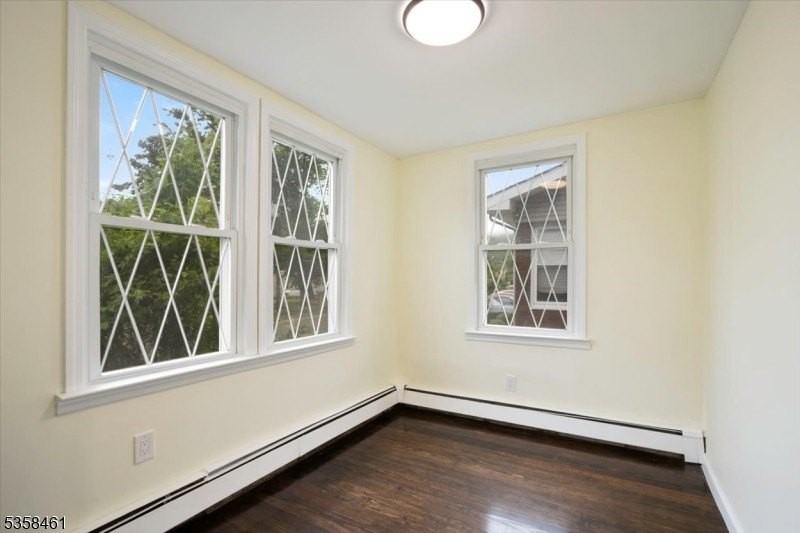 590 Main St - Photo 5 of 29