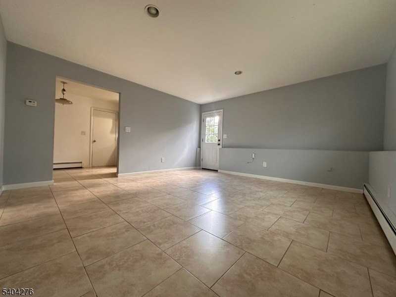 14 Orchard St - Photo 4 of 21