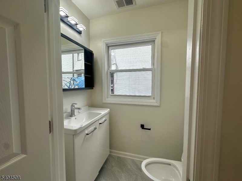 13 Vermont Ave - Photo 6 of 20