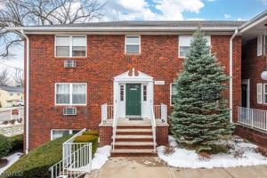 featured image of 191 N Beverwyck Rd #1