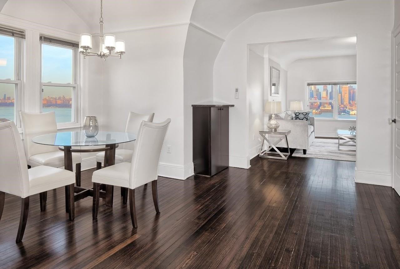 911 Boulevard E #3 - Photo 2 of 10