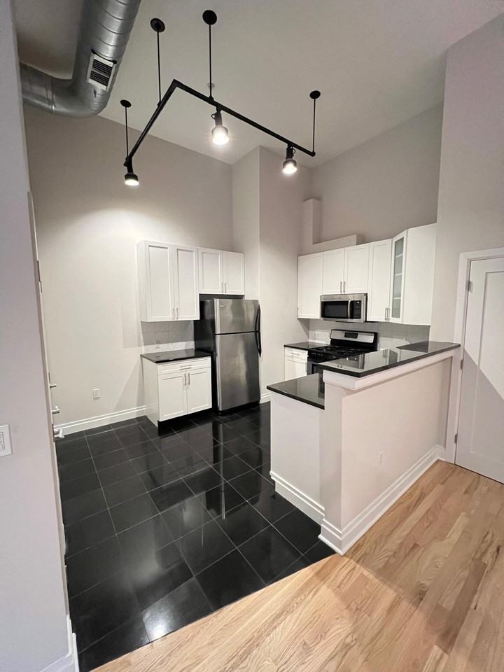 338 Grove St #2D - Photo 6 of 35