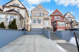 featured image of John F Kennedy Blvd