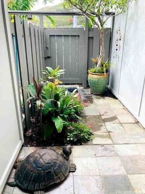 575 Keolu Dr Apt B #B - Photo 3 of 21