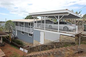 featured image of 3647 Aliamanu St
