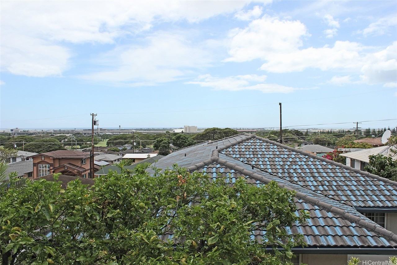 3647 Aliamanu St - Photo 5 of 16