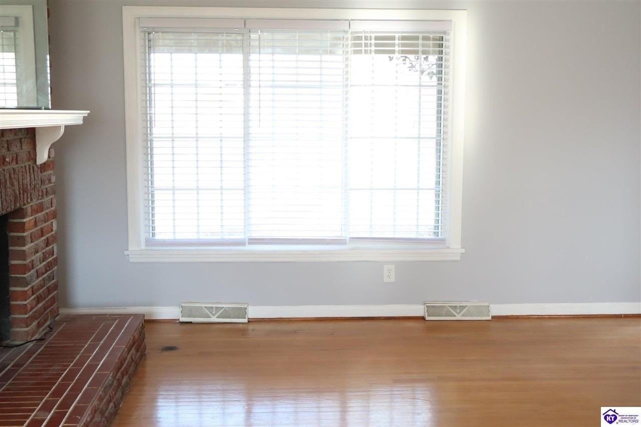 780 Highland Ave - Photo 4 of 19