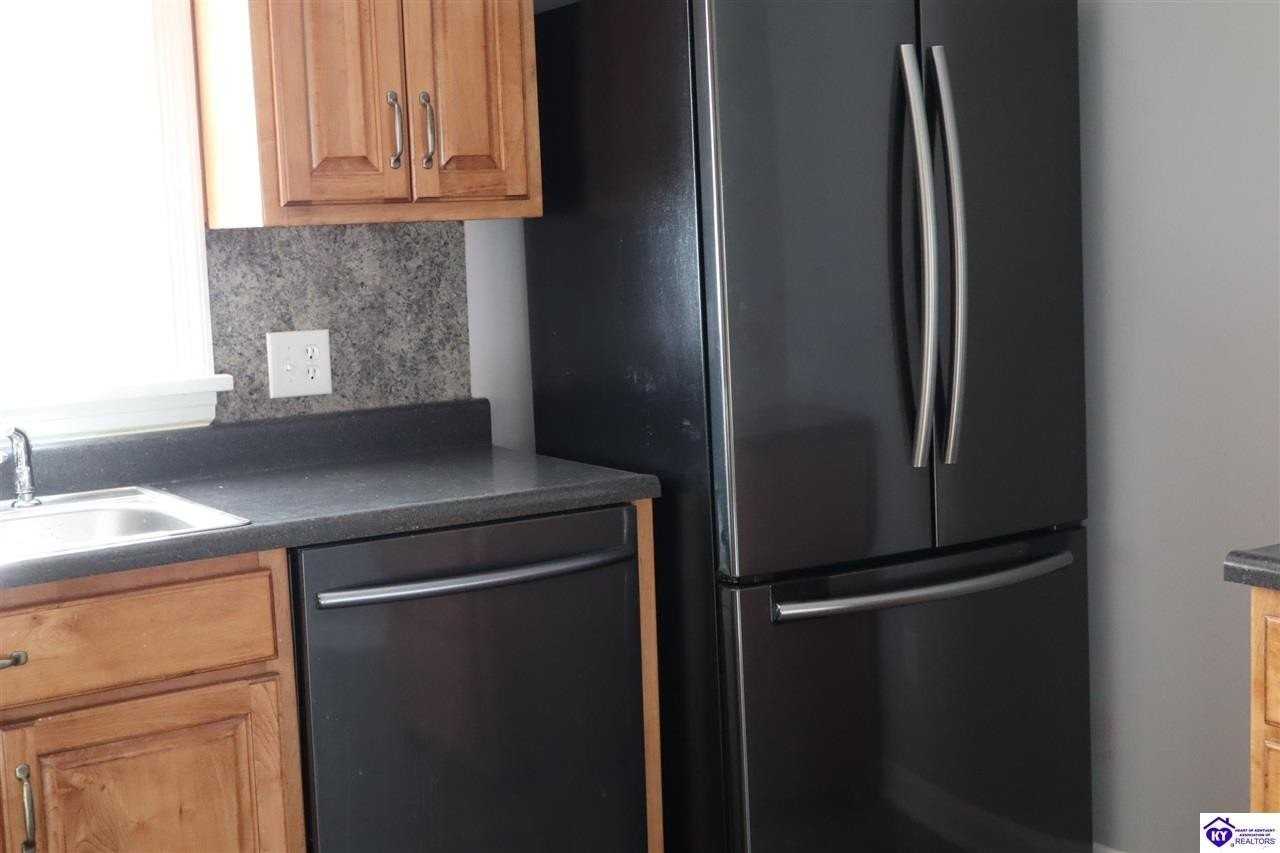 780 Highland Ave - Photo 7 of 19