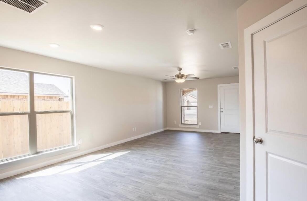 2417 144th 144 unit: B #B - Photo 2 of 13