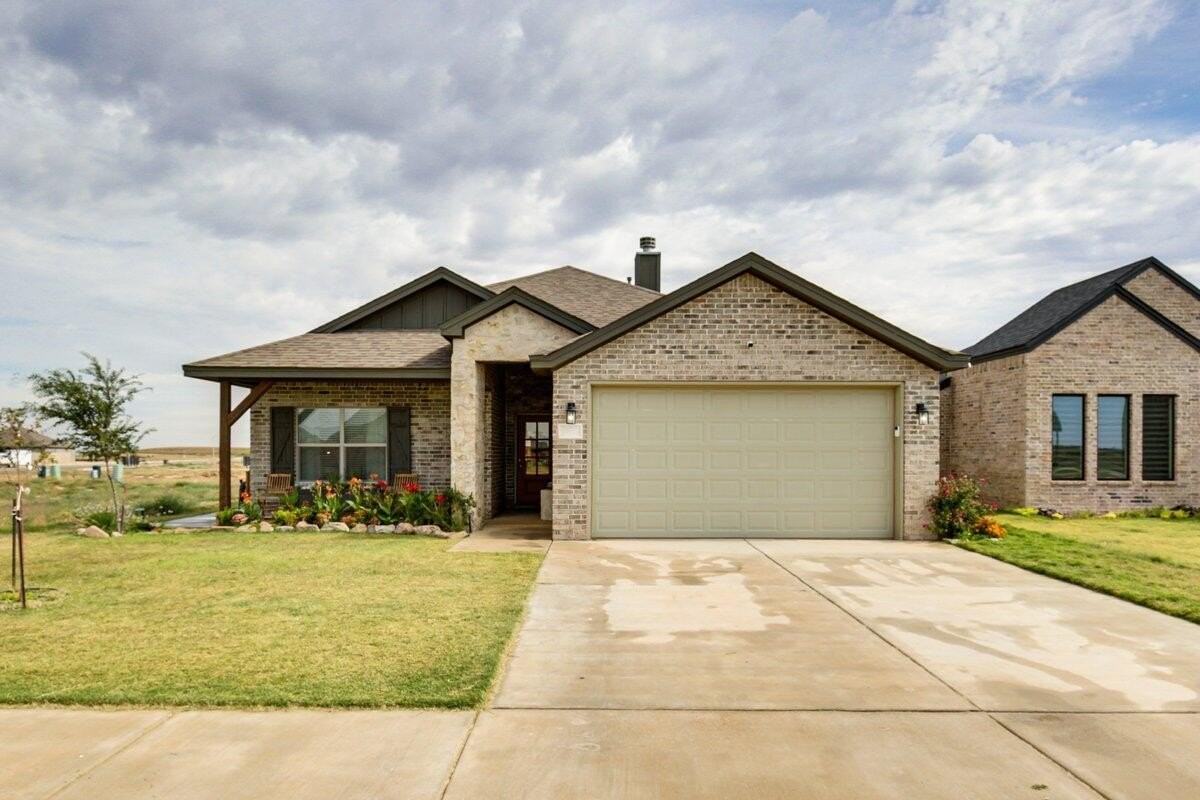 806 E 19th St - Photo 2 of 22