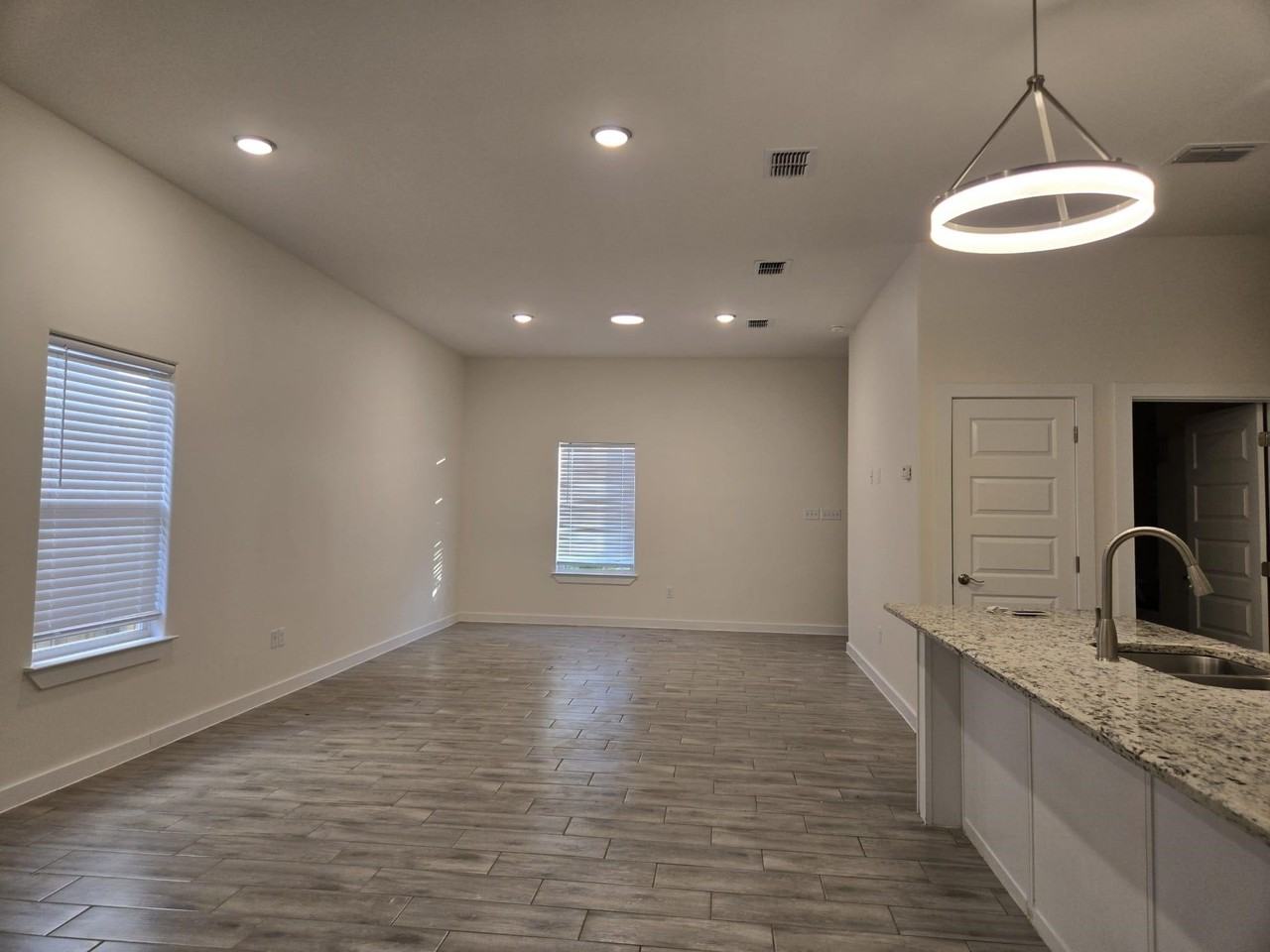 1610 Coba Dr - Photo 3 of 10