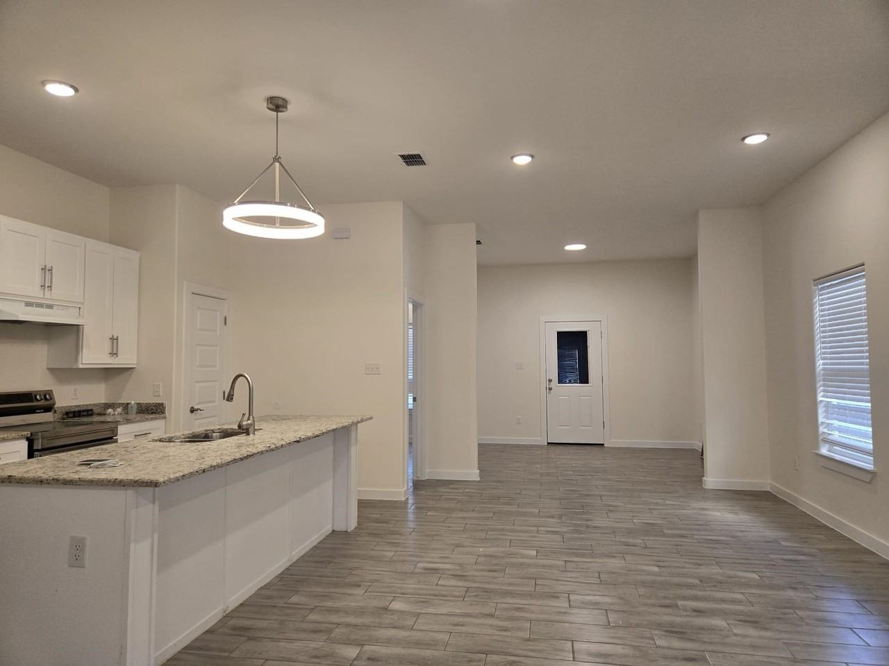 1610 Coba Dr - Photo 5 of 10