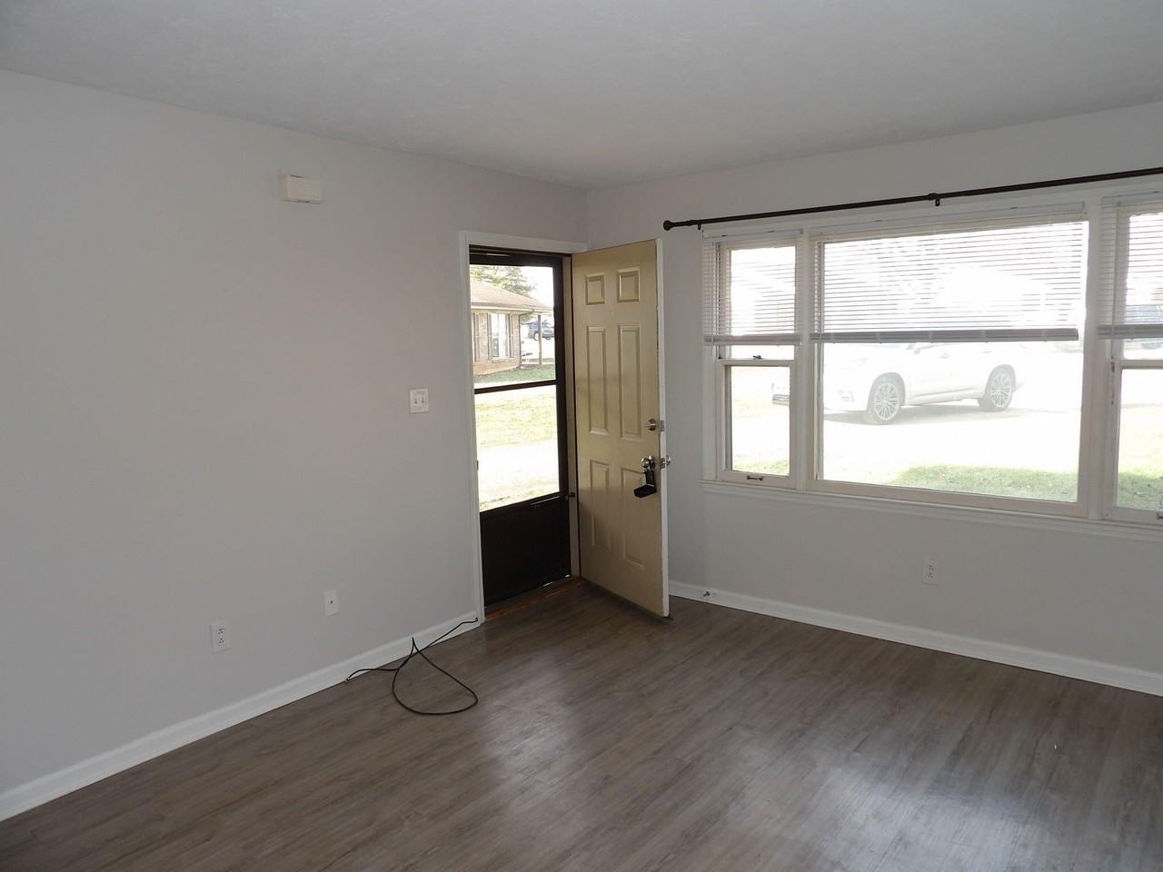 114 Potomac Ct Unit B #B - Photo 5 of 50