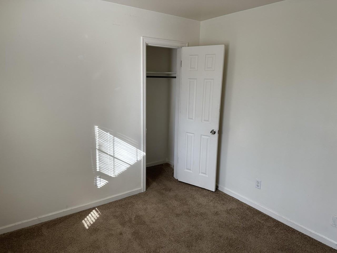 610 Kent Dr - Photo 6 of 11