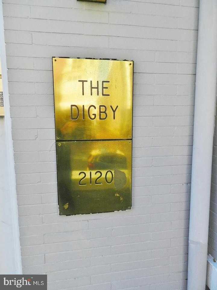 2120 N St Nw - Photo 5 of 21