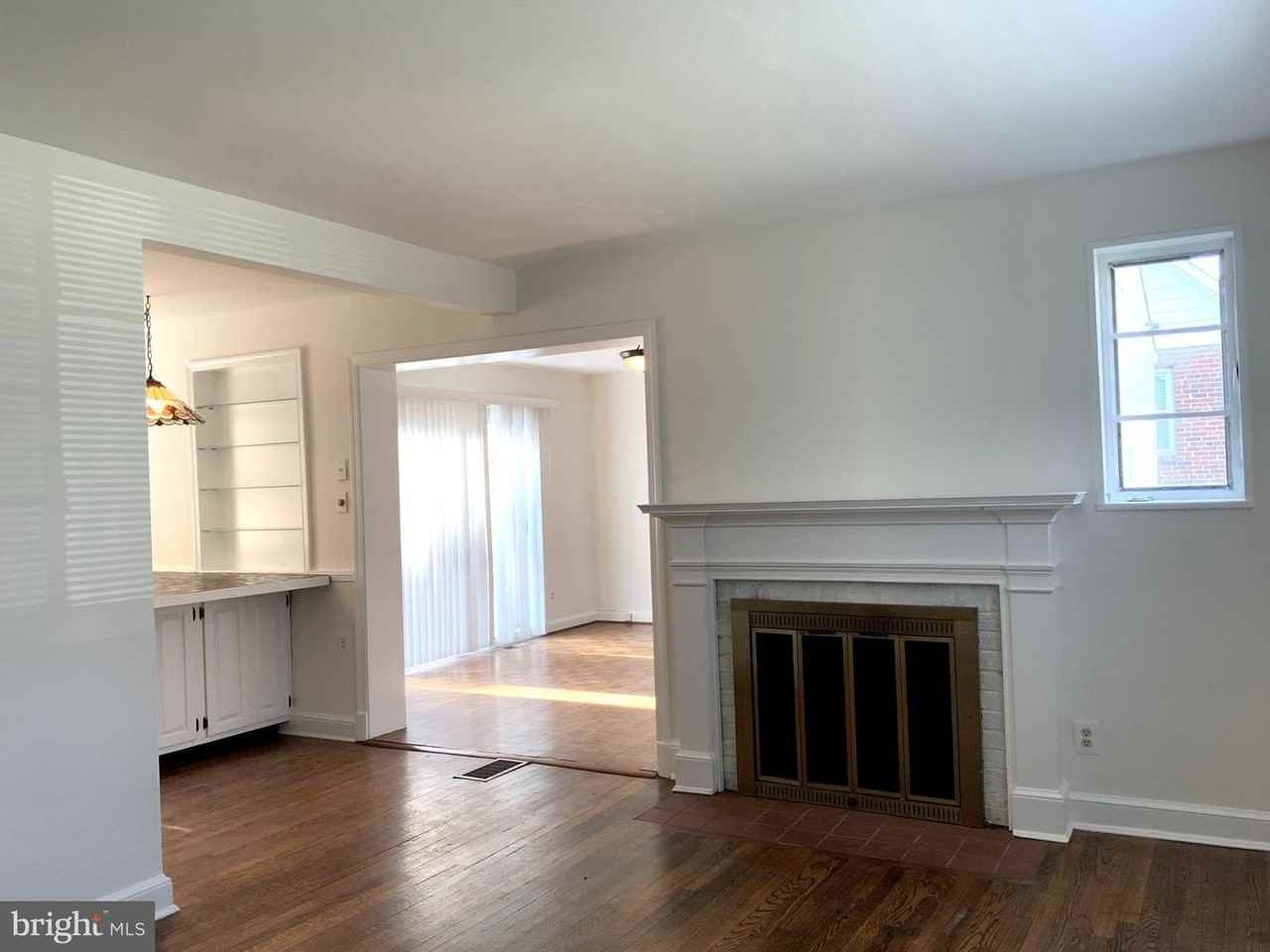 4410 Woodfield Rd - Photo 2 of 24