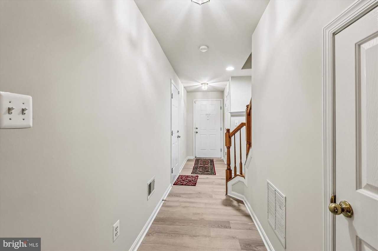 5503 Sacramento Mews Pl - Photo 6 of 46