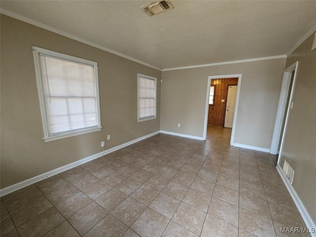 1809 Midway St - Photo 2 of 14