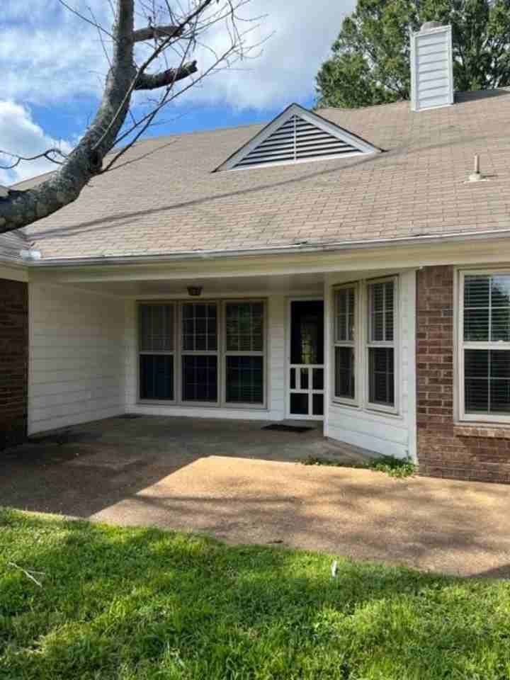 8851 Orchard Park Cv - Photo 3 of 24