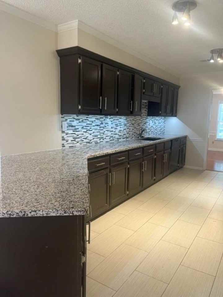 8851 Orchard Park Cv - Photo 4 of 24